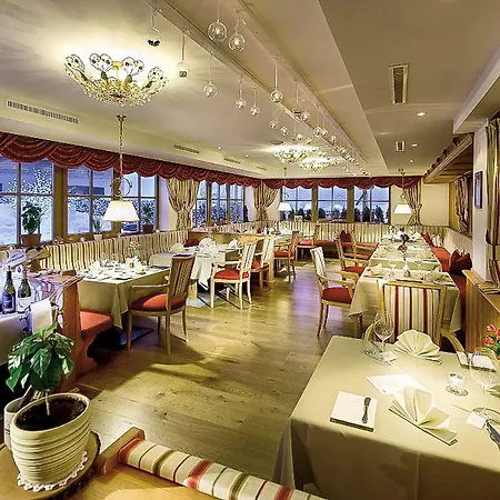 Adults Only Boutique-hotel Unterlechner Hotell 4*